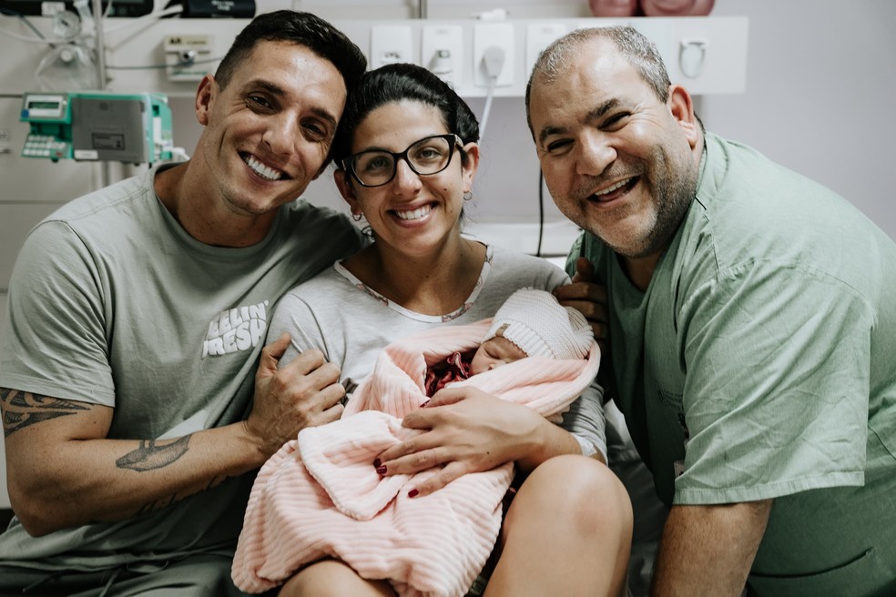 Nasce Primeira Beb De Casal Gay Gen Tica Dos Dois Pais No Sul