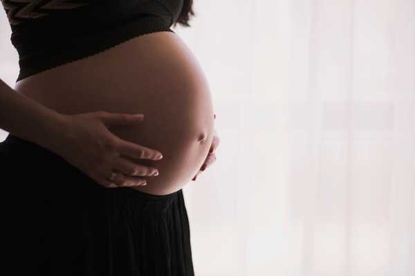 Dengue e prematuridade: entenda os riscos da doença na gravidez