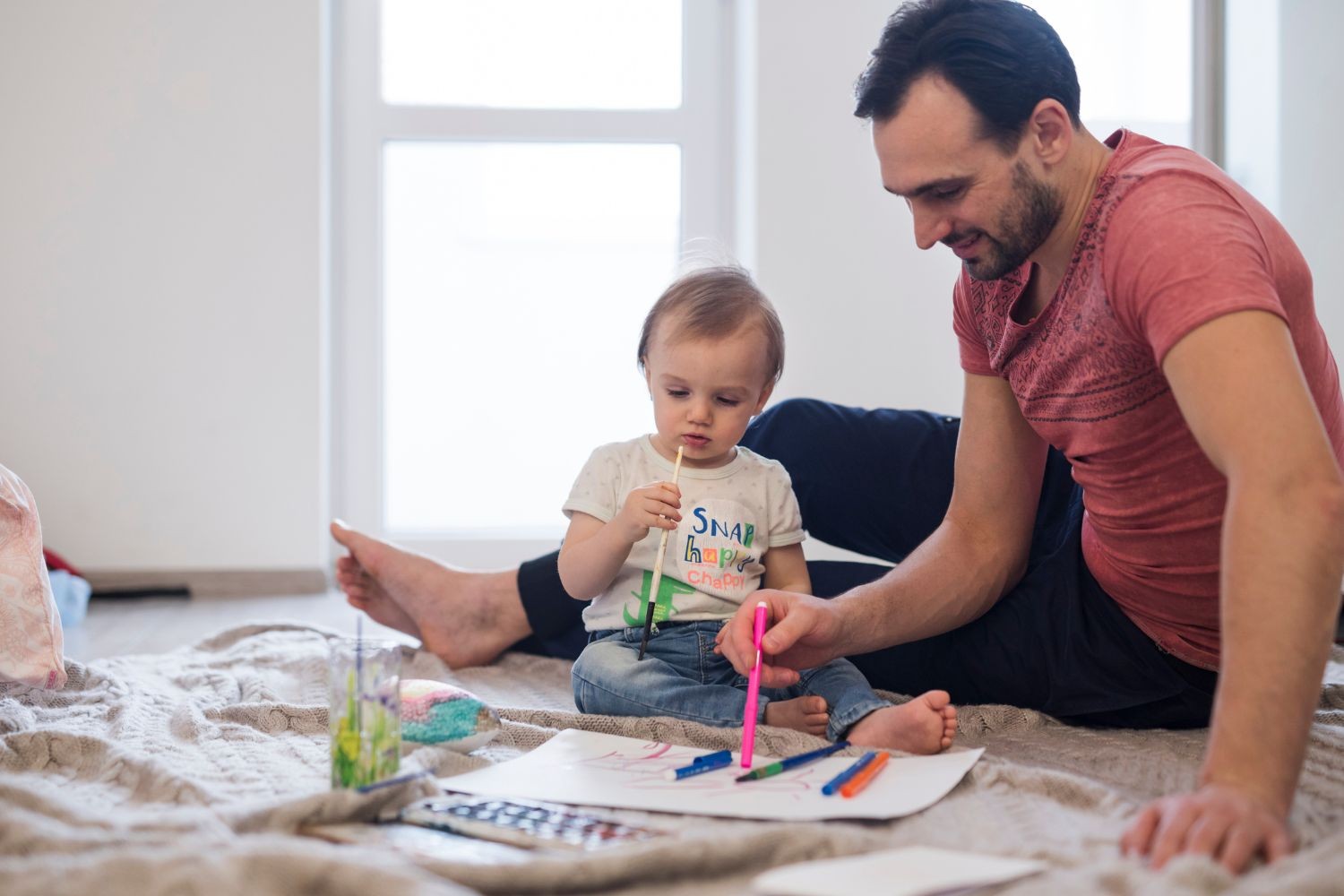Capa fotográfica da fonte da Ninho: Desenvolvimento infantil e atrasos na fala