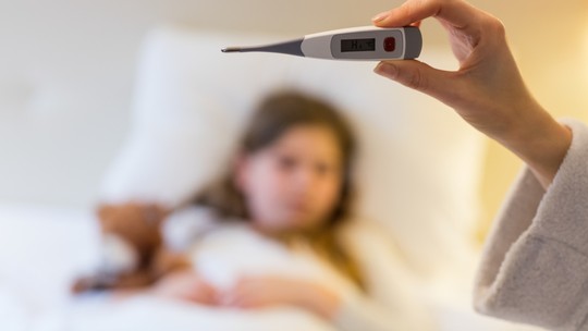5 coisas que não se deve fazer quando seu filho tiver febre