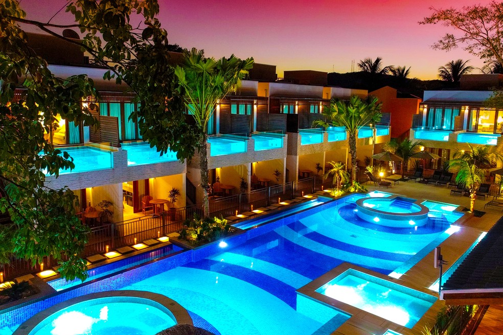 O hotel conta com 5 piscinas externas — Foto: Divulgação/Arte da Natureza Hotel