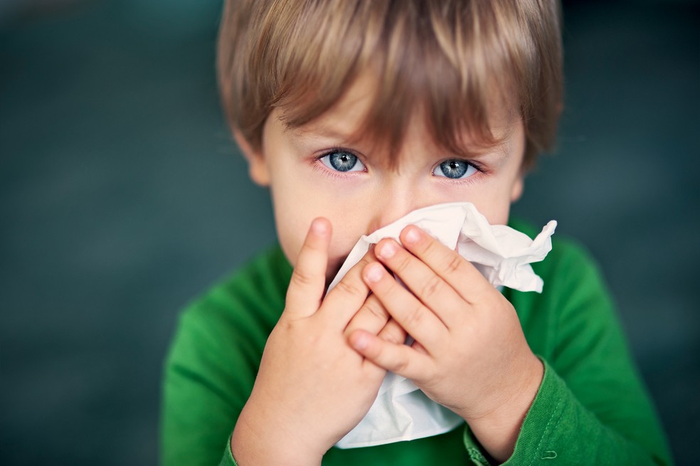 Criança com sintomas respiratórios — Foto: Getty Images