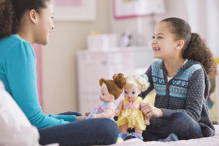 Brincar de boneca ajuda meninos e meninas a desenvolverem empatia, diz  estudo - Revista Crescer, Educação