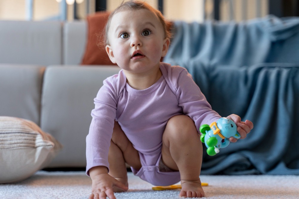 Salto de desenvolvimento 11 meses: como identificar e ajudar o bebê?