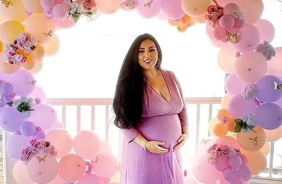 Stephanie grávida de Dahlia — Foto: Arquivo pessoal