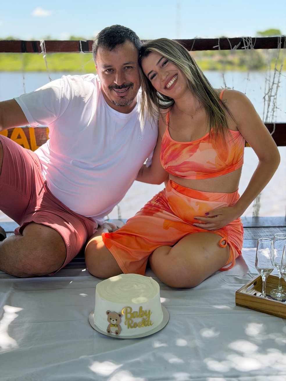 La&iacute;s e Ivan no ch&aacute; revela&ccedil;&atilde;o &mdash; Foto: Arquivo pessoal