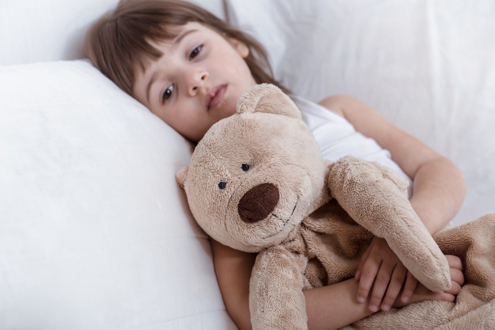 Criança pode dormir depois de bater a cabeça?