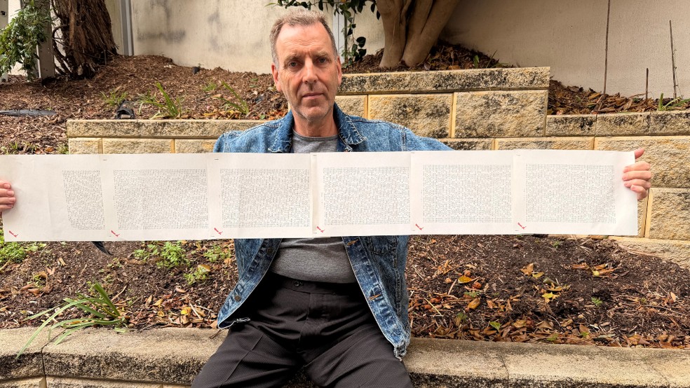 Homem tem o nome mais longo do mundo, composto por mais de 2 mil palavras