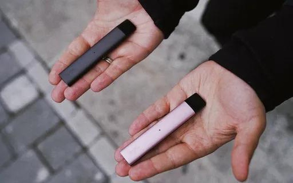 Desde maio deste ano, a comercialização de cigarros eletrônicos de forma recreativa é proibida na Austrália — Foto: Crescer
