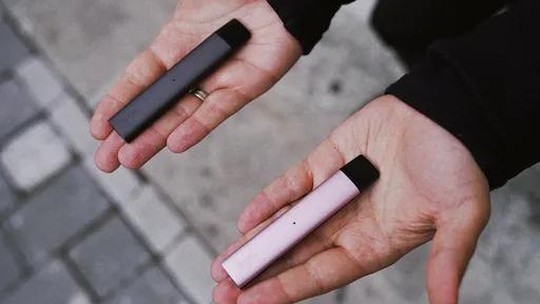 Cigarros eletrônicos ​​serão proibidos no Reino Unido para acabar com o vício entre crianças