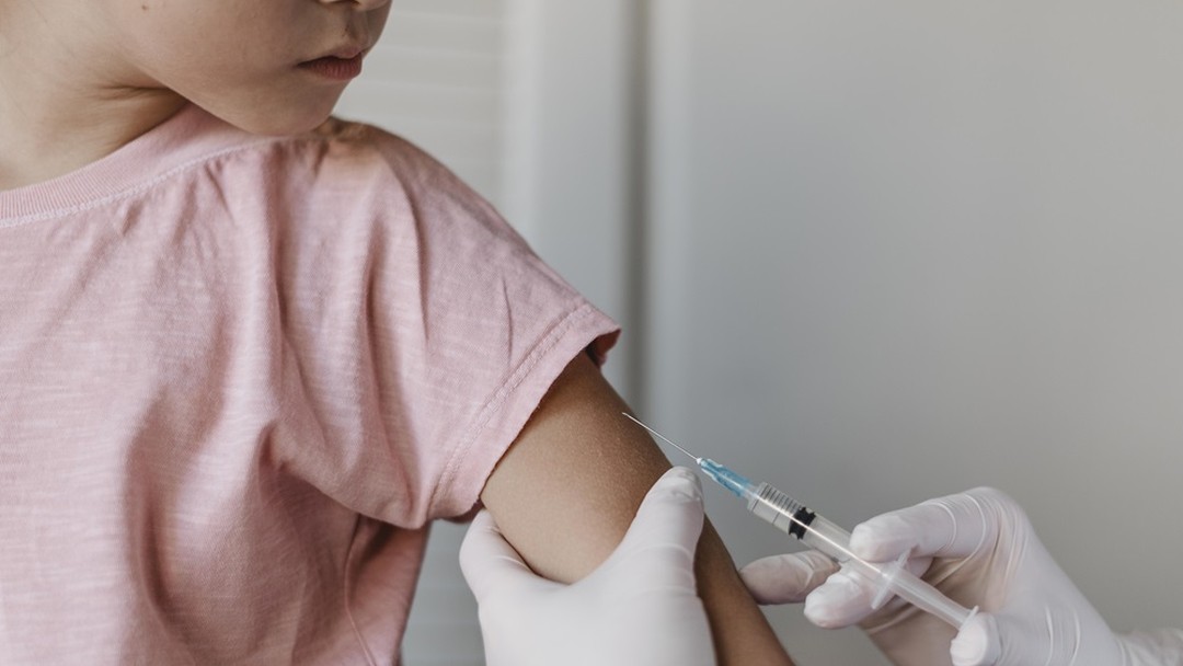 Injeção anticoncepcional: saiba como funciona e quais são as principais ...