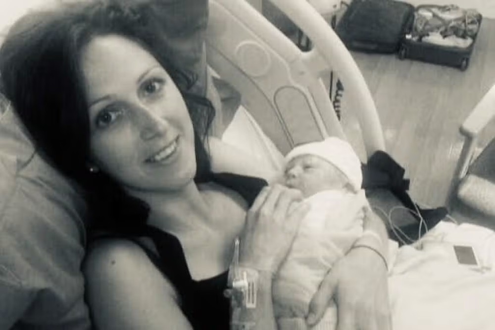 Mãe conta como foi receber diagnóstico de câncer de mama durante a gravidez