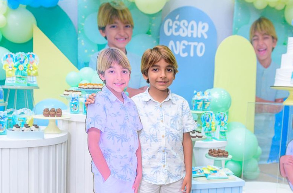 Menino chama atenção ao escolher tema dele mesmo — Foto: Reprodução/TikTok