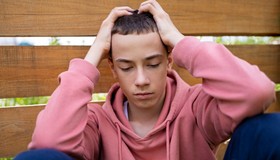 Por que adolescentes se cortam? Entenda as causas da automutilação 