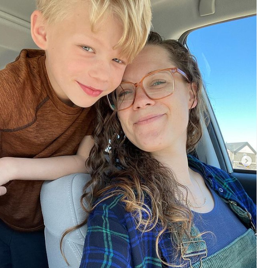 Tessie Heeter e o filho mais velho — Foto: Reprodução Instagram