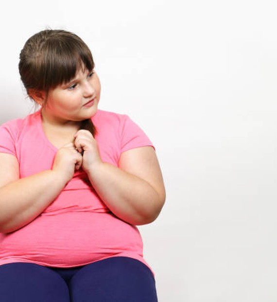 Endocrinologista Paula Pires revela o que causa a gordura no fígado
