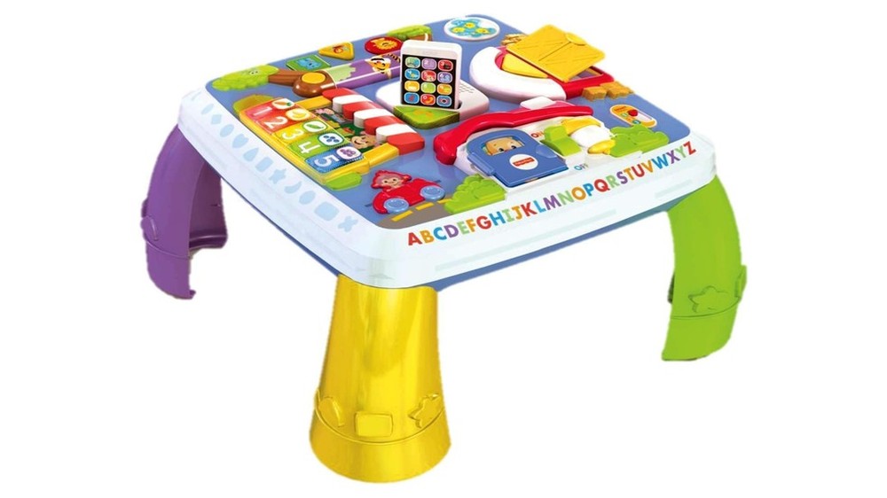 Mesa de atividades infantil: 7 modelos para entreter bebês e crianças