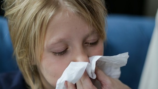 Como evitar crises de alergia respiratória em crianças
