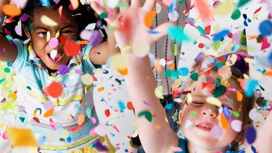 Carnaval: 15 ideias de penteados para fazer nas crianças