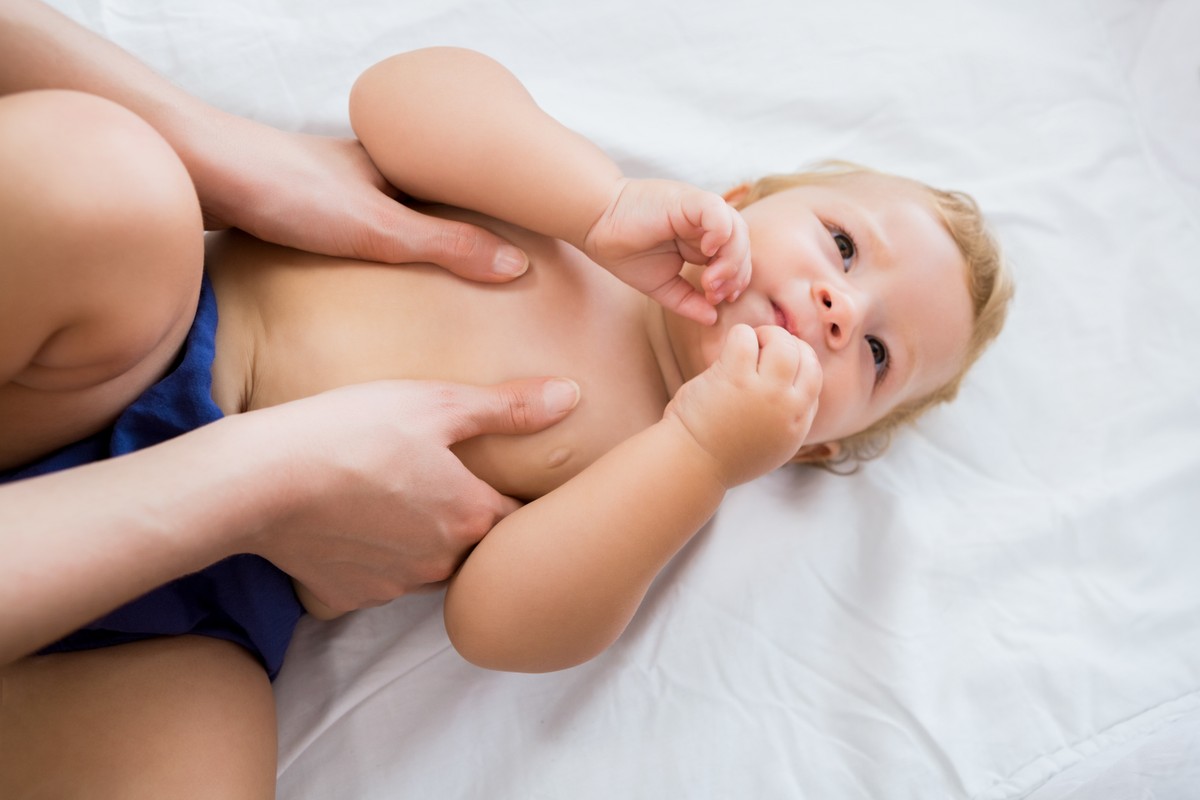 Como soltar o intestino do bebê?