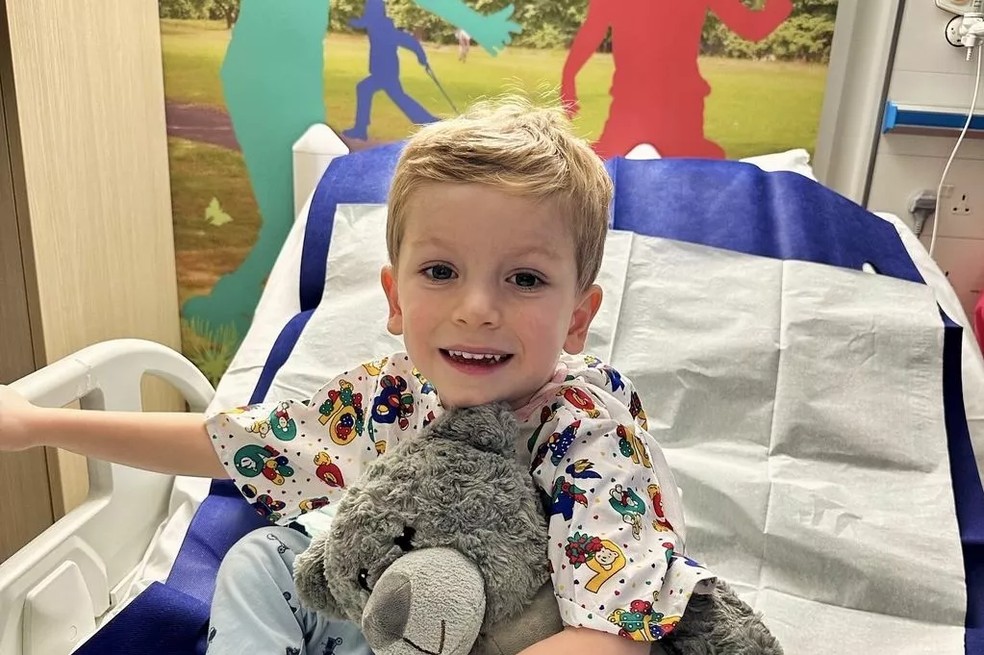 Mãe descobre câncer raro em filho após o banho: “Algo me dizia que não era normal”