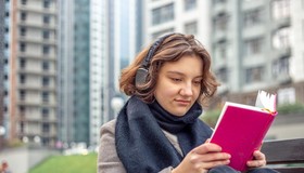 Quais os melhores livros para adolescentes? Veja indicações por idade