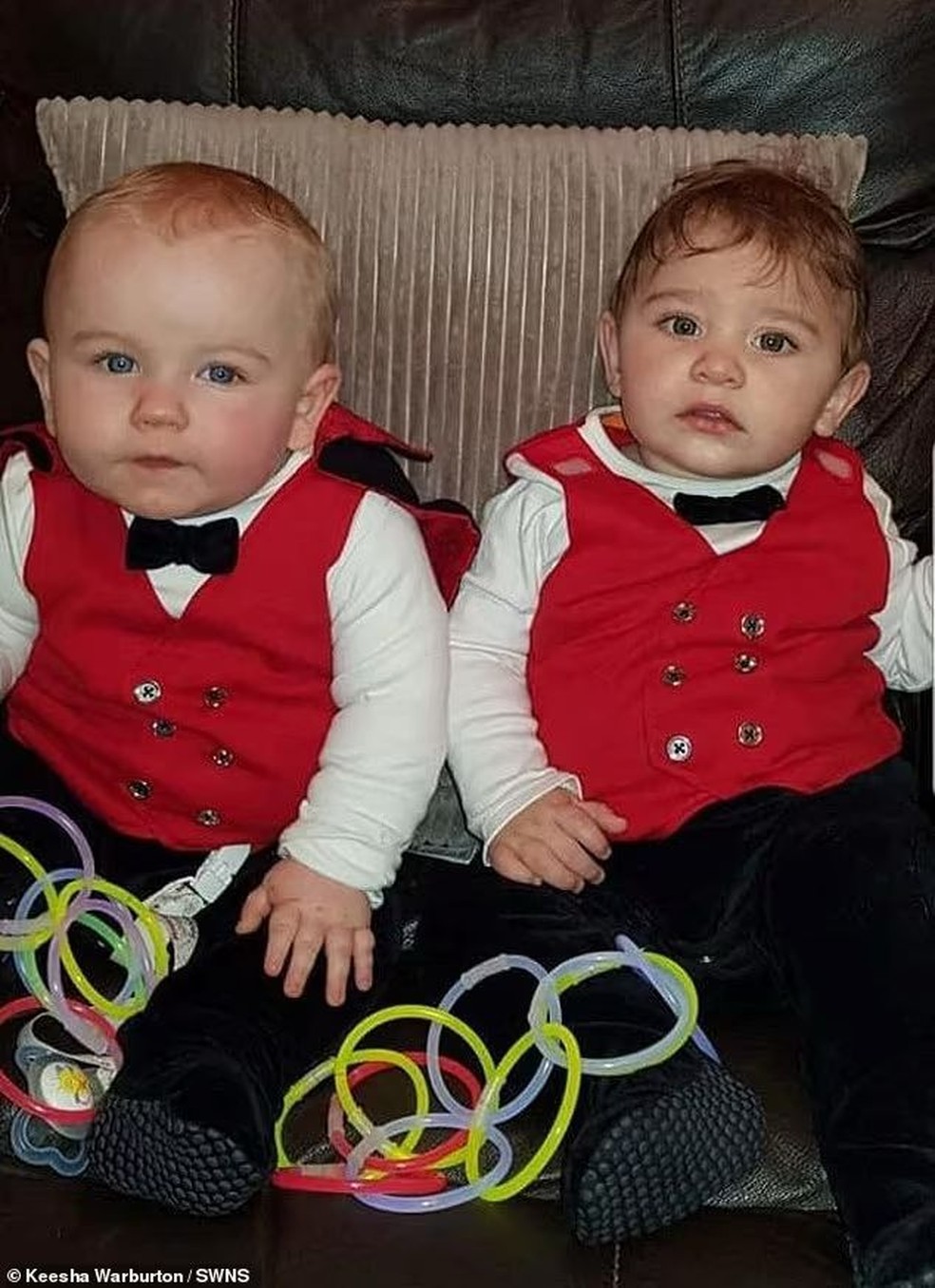 O tio e sobrinho são criados juntos — Foto: Reprodução Daily Mail