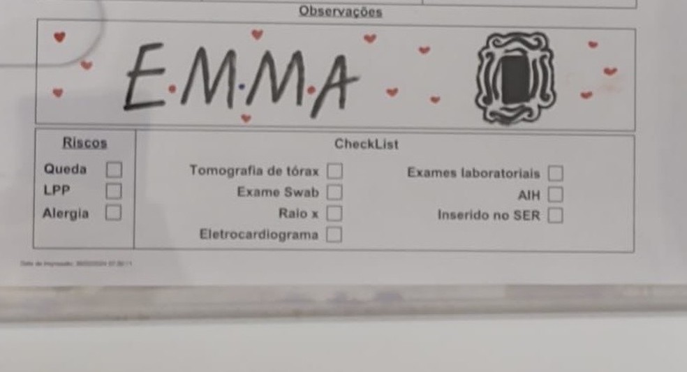 Enfermeira fez surpresa para pais — Foto: Arquivo pessoal