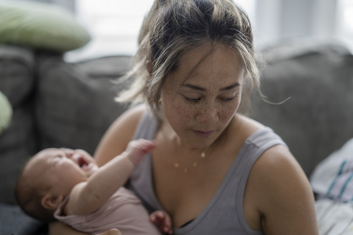 O que fazer quando o bebê está com fome, mas não mama?