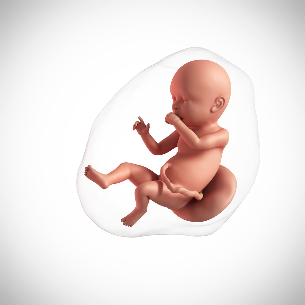 Com 41 semanas, o bem-estar fetal deve ser monitorado de perto. A equipe médica avalia a possibilidade de induzir o parto ou realizar uma cesariana — Foto: Getty Images
