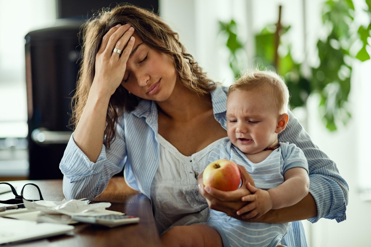 Mães estão vivendo piora considerável na saúde mental, aponta estudo