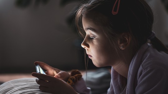 OMS: 1 em cada 6 crianças foi vítima de cyberbullying em 2022