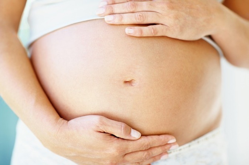 Barriga de grávida (Foto: Thinkstock) — Foto: Crescer